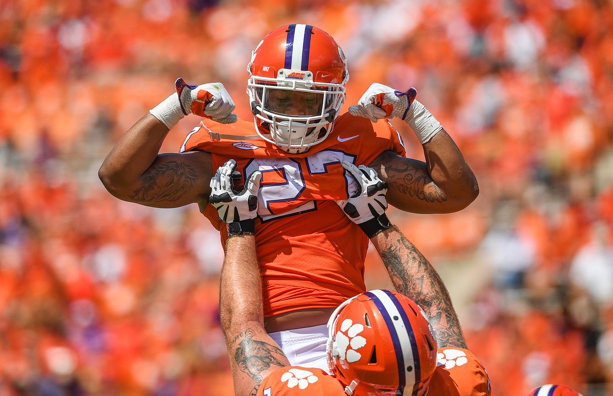 bartboat's tweet photo. Photos from #Clemson season opener against Kent State #KENTvsCLEM https://t.co/oeBHNBUhaA @ClickingKen https://t.co/NdLmNoUukd