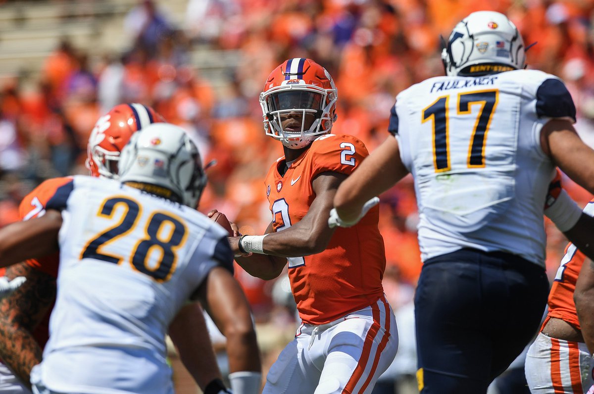 bartboat's tweet photo. Photos from #Clemson season opener against Kent State #KENTvsCLEM https://t.co/oeBHNBUhaA @ClickingKen https://t.co/NdLmNoUukd