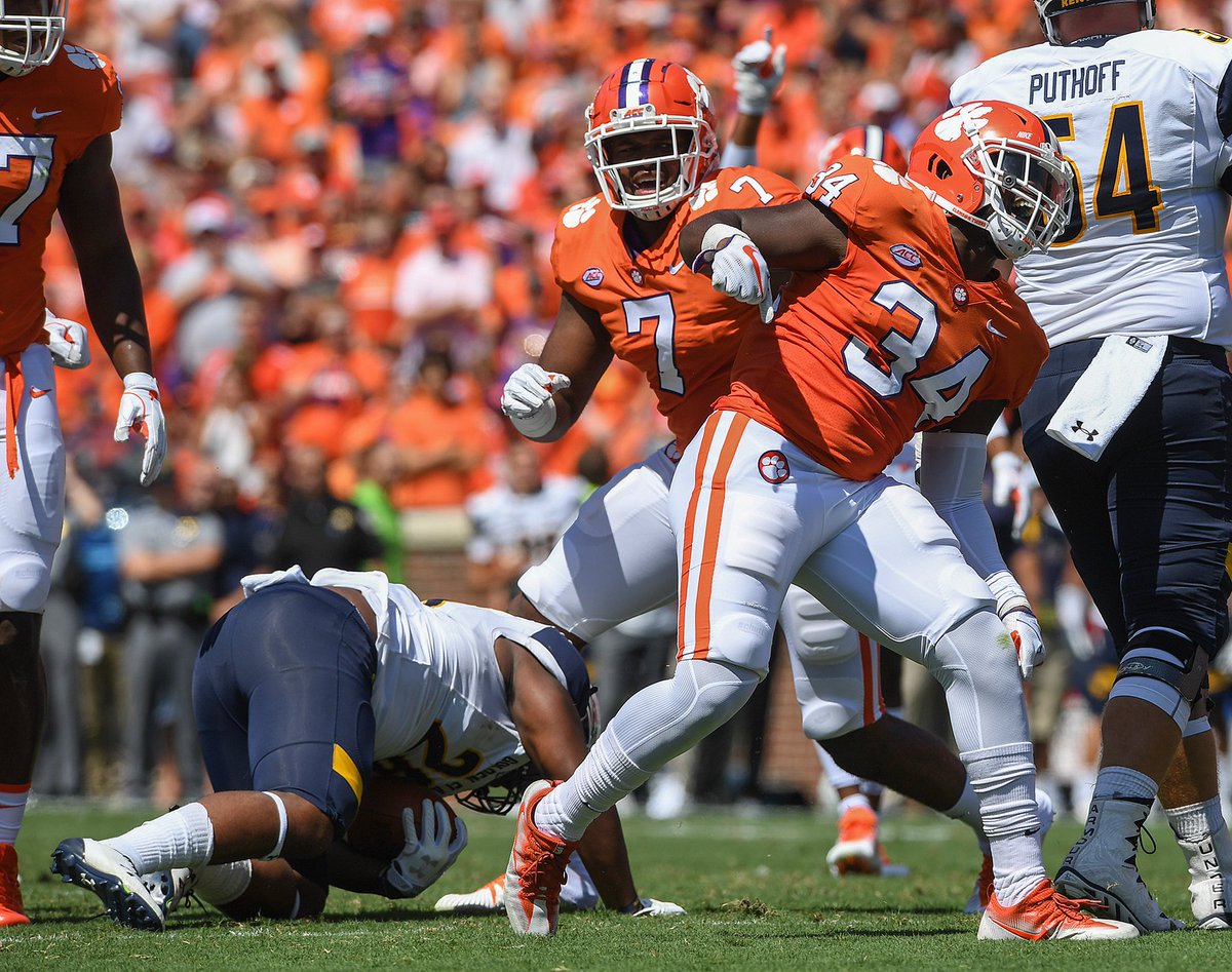 bartboat's tweet photo. Photos from #Clemson season opener against Kent State #KENTvsCLEM https://t.co/oeBHNBUhaA @ClickingKen https://t.co/NdLmNoUukd