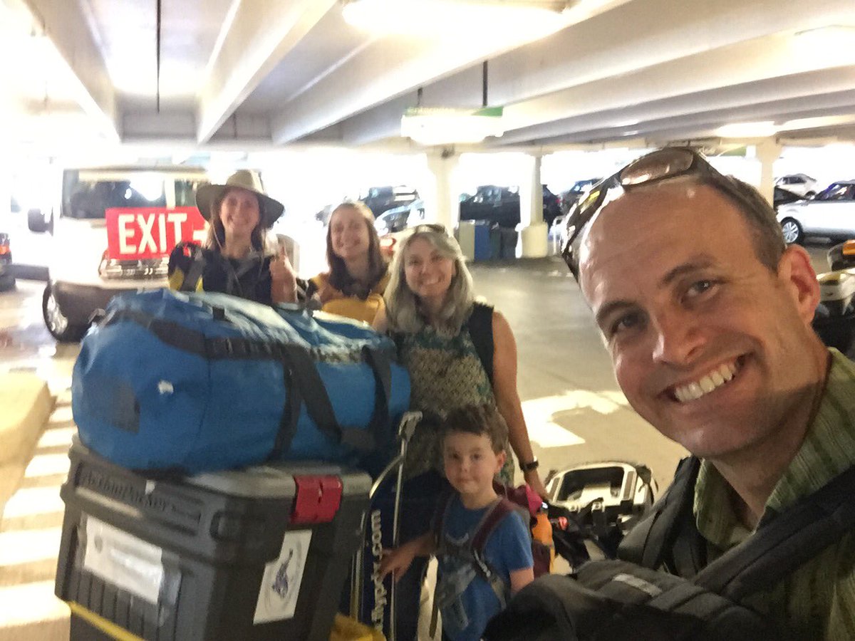 <a href="/ColdDarkBenthos/">Thurber Lab @ OSU</a> is embarking upon a new study of coral virus and reef health with the Vega Thurber lab.  Step one: check lots of bags.