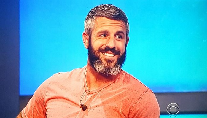 BB21Rewind's tweet photo. Matt before going into BB and Matt getting evicted #ThatBeardTho
Short beard? OR long beard?.....🤔 #BB19 #BBLF #BBMatt #BBMaven #MattUpdate https://t.co/gGmq5l1upM