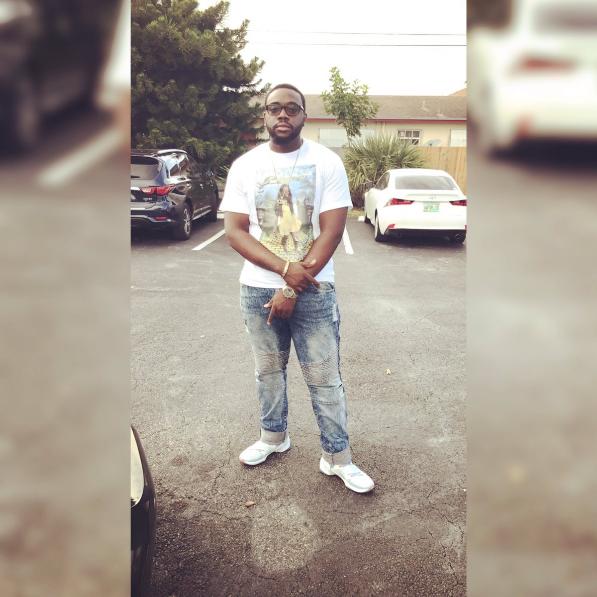 mrkizzyking's tweet photo. This weekend finally came.🕊😞
But my lil sister body has finally been put to rest.. you will always be in my heart. Rest In Peace Sister 👸🏽🍉🕊 https://t.co/DWn6hD4oGP
