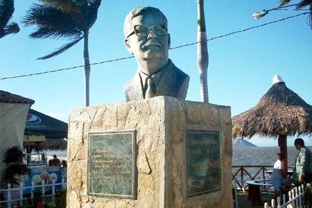 verde_olivo's tweet photo. Septiembre es nuestro: el mes de Allende y de la Patria

https://t.co/ta8Zk2D6BJ https://t.co/KYGW1q43rt