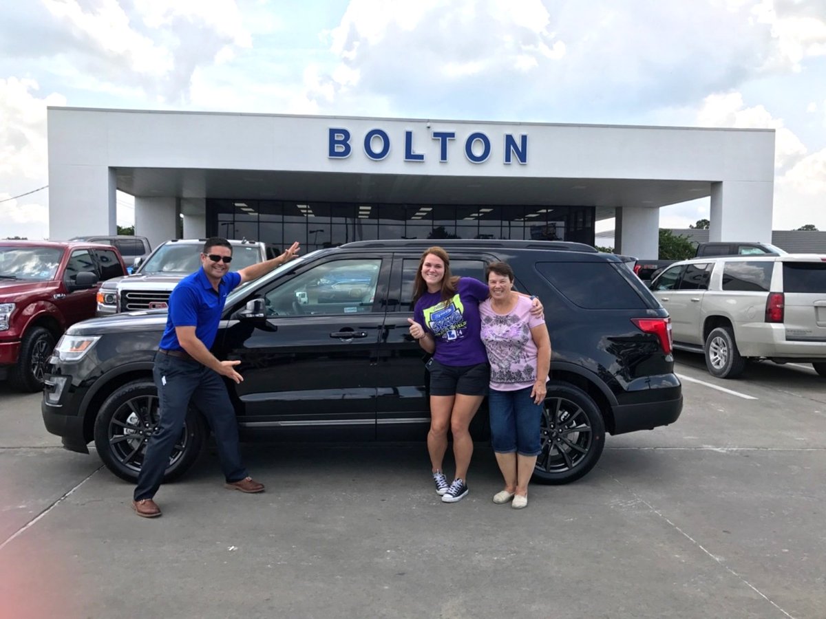 destinysimon95's tweet image. Bye bye Stang, hello black beauty 😍 #2017FordExplorer