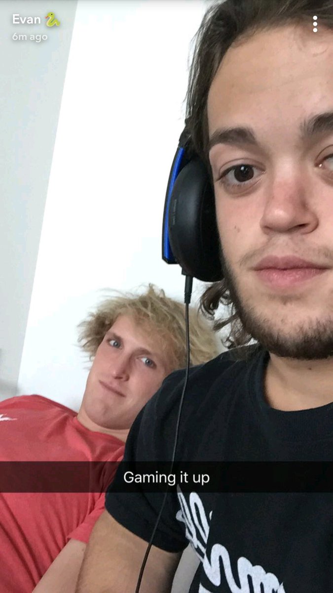 Dwarf_Mamba's tweet photo. 🤔🤔🤔 @LoganPaul https://t.co/u88pcO4FVr