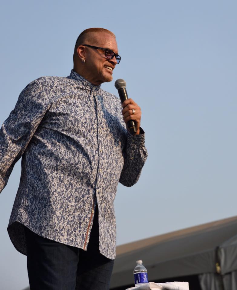 worldonep's tweet photo. .@sinbadbad is here to FUNK you 🆙 #FunkFest2017 https://t.co/yzycyvevYu
