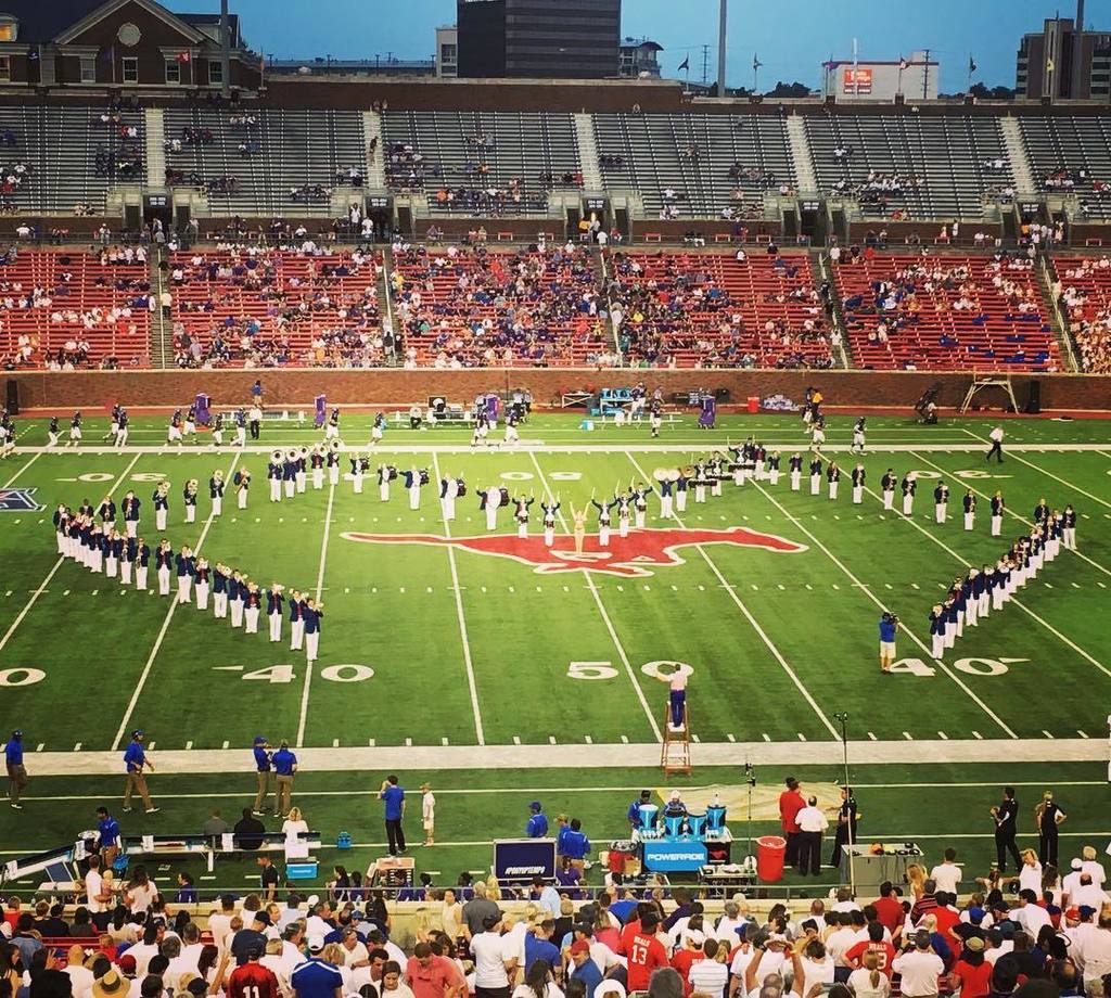 SMU_MustangBand's tweet photo. First #DiamondM of the year. Mustangs lead 38-7! #MustangBand100 https://t.co/MXowcQlsKy https://t.co/o7Bx6D4arq