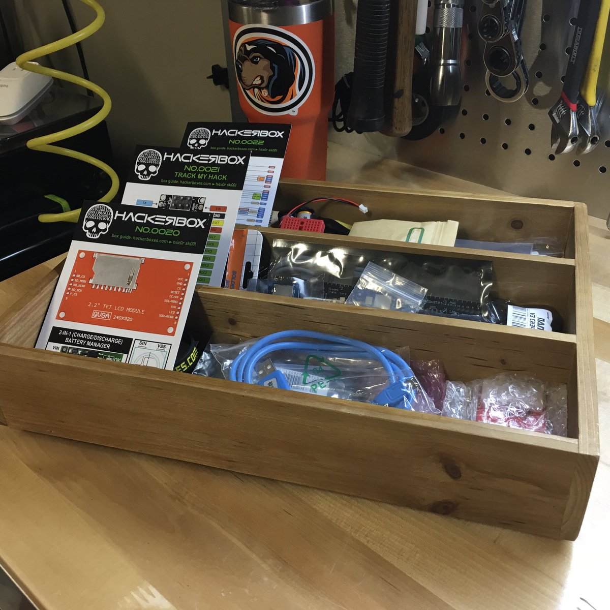 InsiderThreats's tweet photo. I haz quite a few lil projects stacking up... where does the time go? Too much work, not enough time in the workshop. #HackerBoxes https://t.co/NACCibaX9e