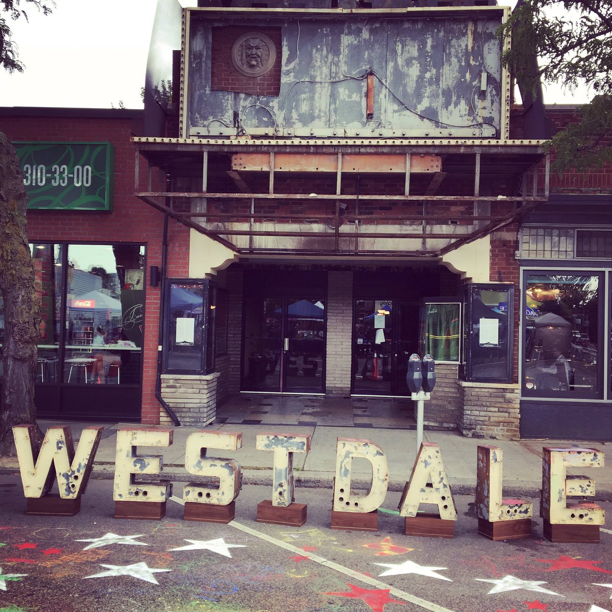 BeanBar1012's tweet photo. West fest was a success this year! Thanks for visiting @BeanBar1012
#beanbar #westdaletheatre #Westfest2017 #community #supportlocal https://t.co/1WVjbEbXNH