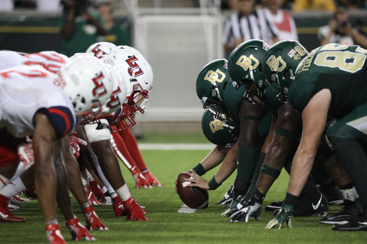 BUFootball's tweet photo. Our ball.

Baylor 24, Liberty 24 | 13:31 left in 3rd

#SicLiberty https://t.co/gQVZaro6LD