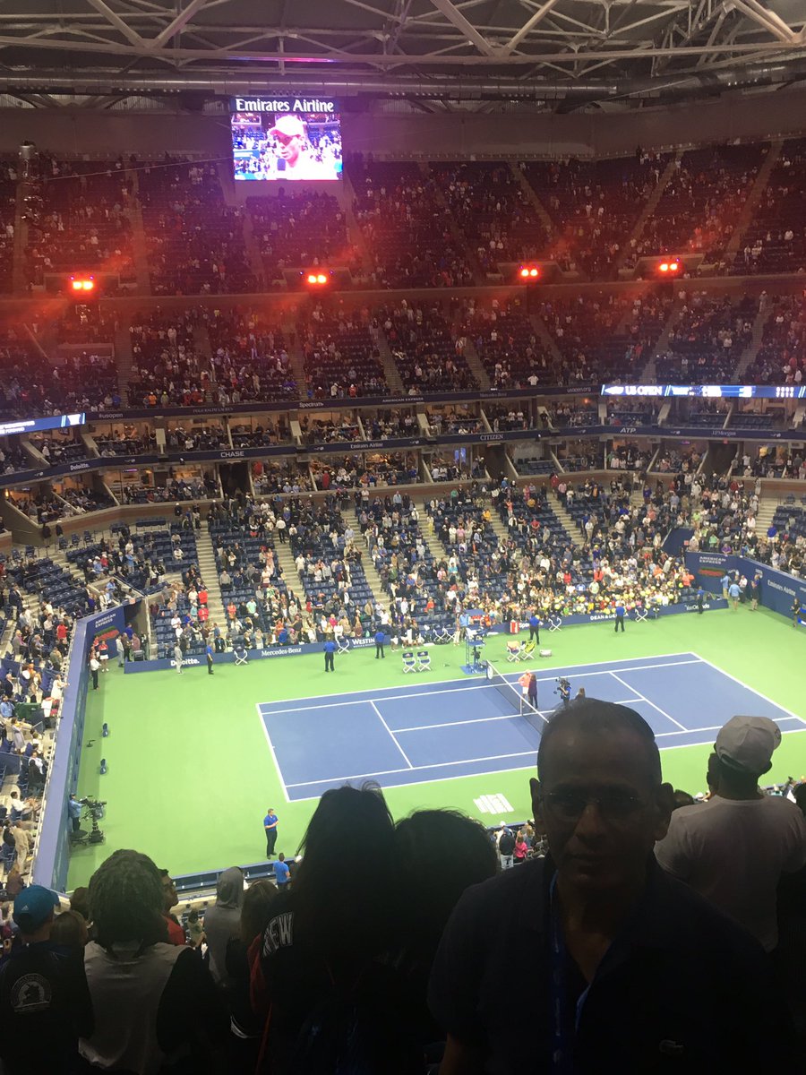 viNYramesh's tweet photo. Bringing my Dad, a big Nadal fan, to watch Rafa win and hit a few stunners late in the game. #perksoflivinginnyc #USOpen2017 #VamosRafa https://t.co/ziN6ZtZUn8