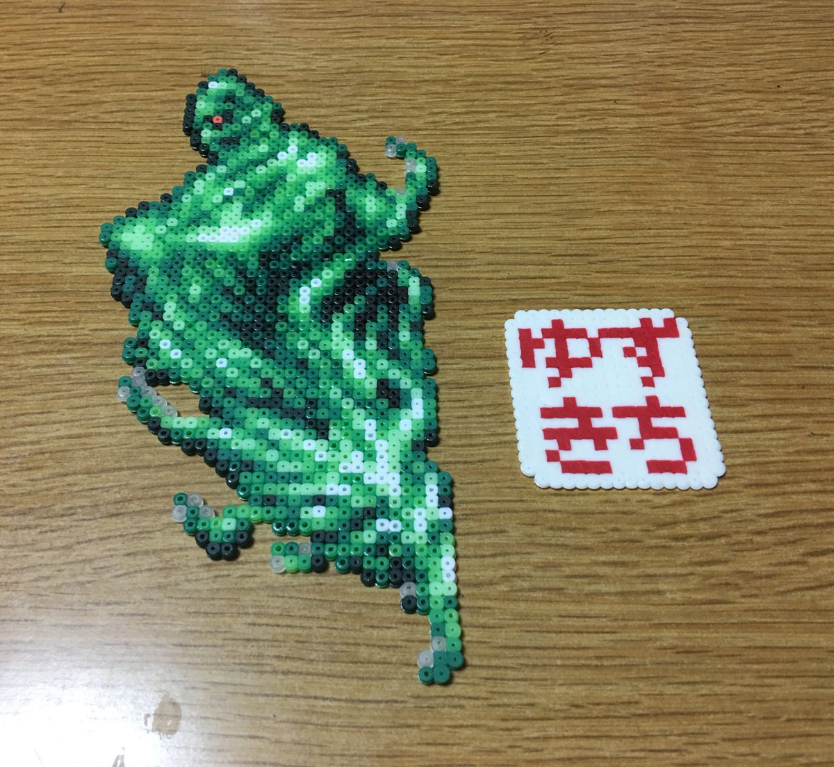 ゆずきち そんなに大きくないのに地味に配色時間掛かりました ファントムです W 本来なら青みがかった緑なんですが 真緑になりましたw バニッシュのためには必須ですね バニッシュデスにはかなり御世話になりましたw アイロンビーズ ミニ