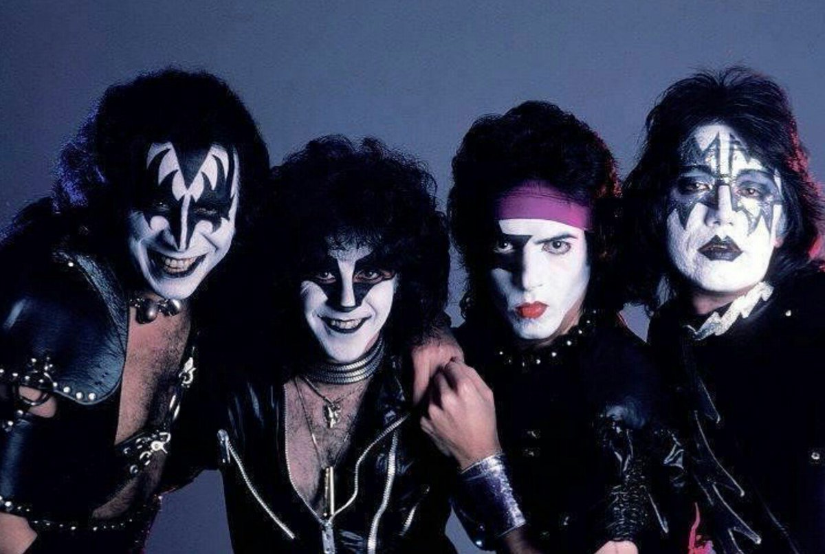 mill♡the☆KISS on Twitter "THE ELDER ERA Cute Smile KISSisEverywhere KISS kisstory…