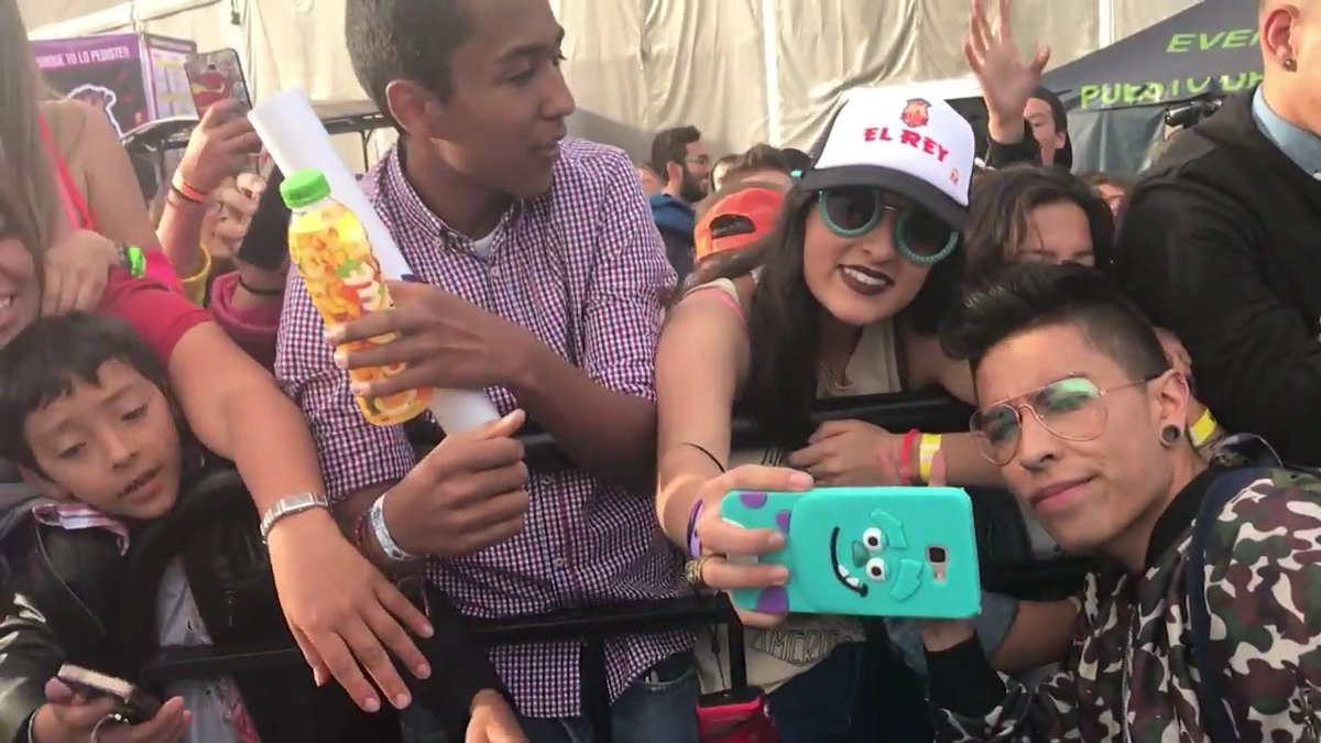 JuandaStories's tweet photo. DESPUÉS DE DE 738273 AÑOS @Juan_Da_MC SUBIÓ UN NUEVO VÍDEO 

LINK DEL VIDEO: https://t.co/0GchcmU8yD
VAYAN A VERLO ! ✨✨ https://t.co/lc2VLwLl5m