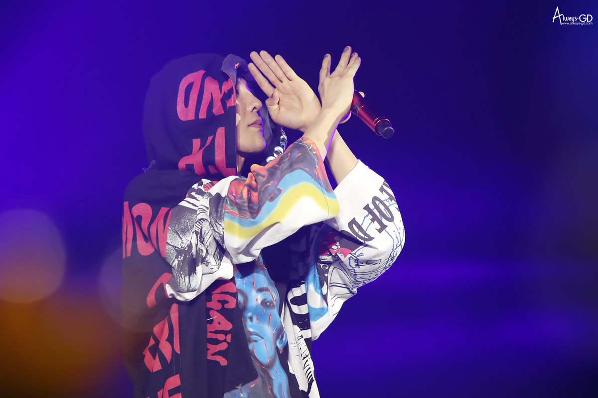 always_gd's tweet photo. ❤

ACT III, M.O.T.T.E In Manila

#권지용 #KWONJIYONG
#GDRAGON #지드래곤 

#AlwaysGD https://t.co/b48Dr8NjqZ