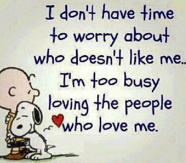 CreateTheRipple's tweet photo. Be busy loving the people who love you. #positivity https://t.co/bU9HT6Eg6v