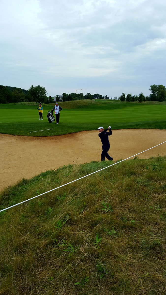 In just one hour and 10minutes, Jurrian is already on the 8th hole with pars on 6 and 7. #CzechMasters