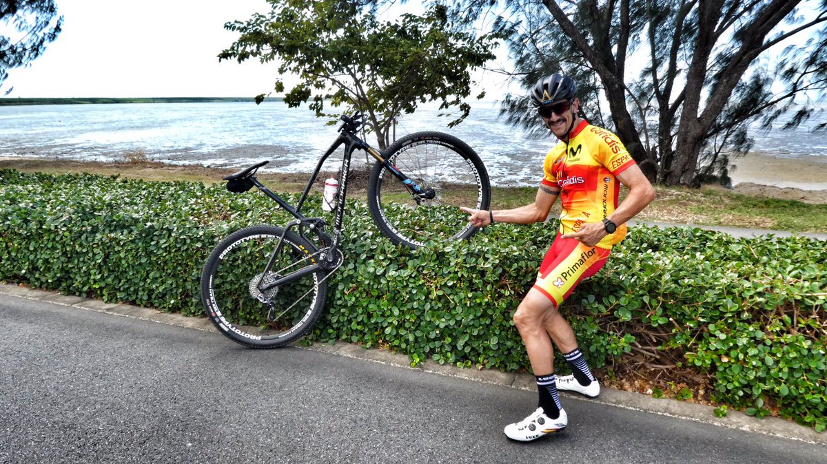 PMGRacingTeam's tweet photo. 📷 Primeras imágenes de los @PMRARacingTeam @RFECiclismo en Cairns 🇦🇺. Muy pronto, novedades del resto 🇧🇷🇵🇹🇦🇷 😉

💻 https://t.co/dR9KOIPcgf https://t.co/Z5VsCctSIZ