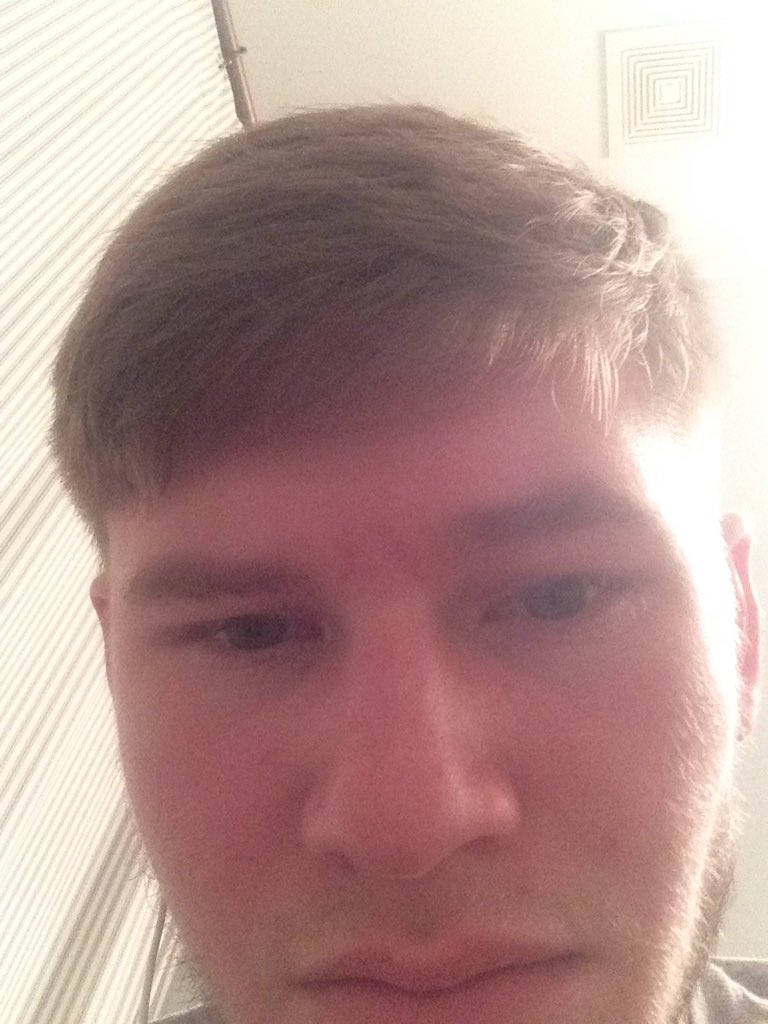 Calebbarber10's tweet photo. Any black guy live in Columbia let me know because I'm trying to find a boyfriend https://t.co/qlrkXFz8qo