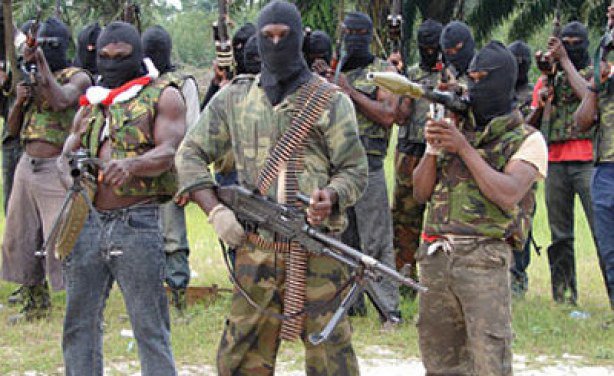 The coalition of Niger Delta militants, yesterday, withdrew the October 1 quit notice they issued to northerners and Yoruba living in the region.