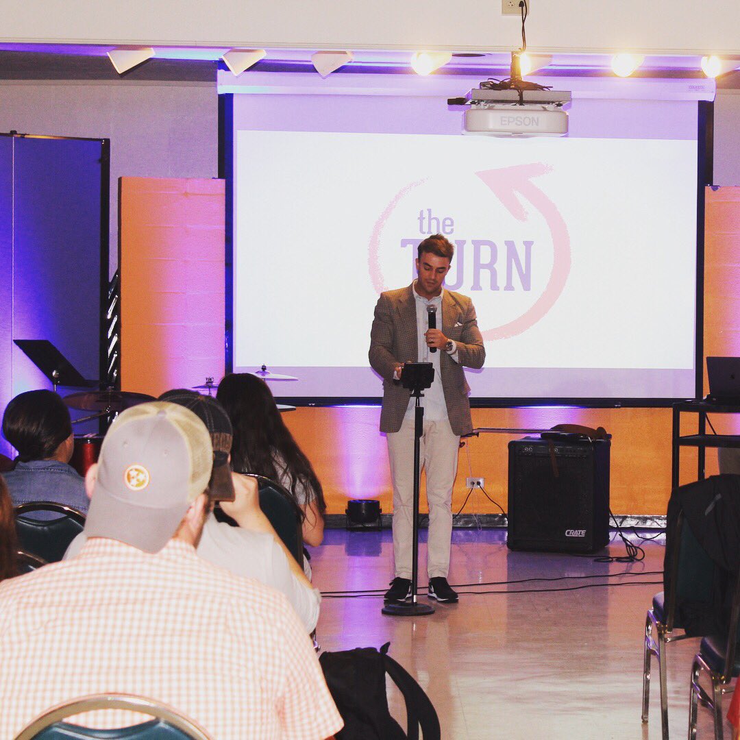 Dark___Mode7's tweet photo. Great Kick-Off to @theturn180 @UTKnoxville @CampusMinIntl! https://t.co/cDtxixAEKc