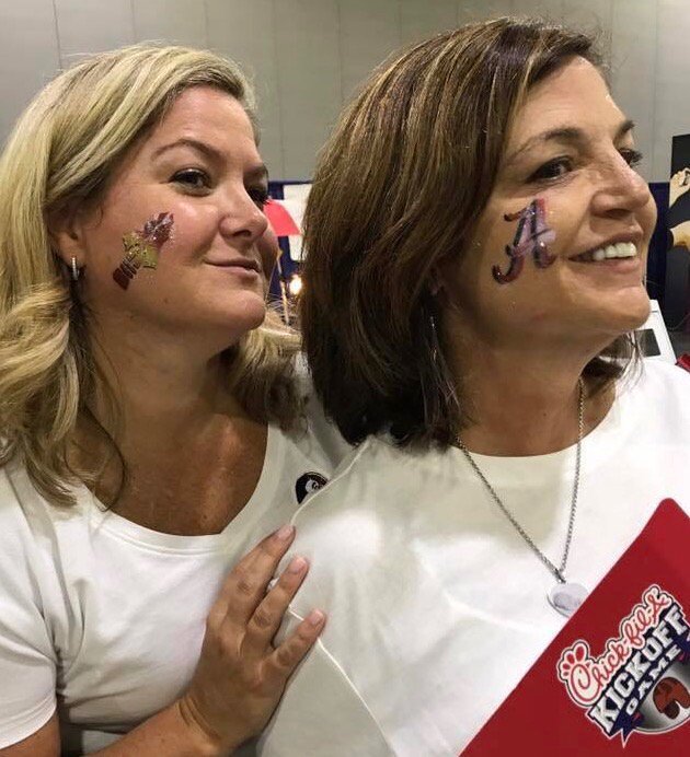 sh_benson's tweet photo. A little face paint among friends.
#beyondtherivalry #CFAKickoff https://t.co/K9eAcBFMIu