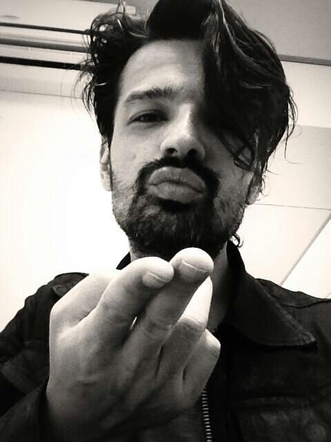 O maior bolinho do fandom 
HAPPY BIRTHDAY TOMO MILICEVIC 