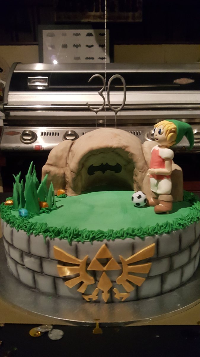 MrsStatic's tweet photo. Huge challenge for the #MrsStaticKitchen. #30thbirthday cake to include #Batman #batcave #LegendOfZelda #soccer #Arsenal . He loved it https://t.co/KQit1Nx7LM