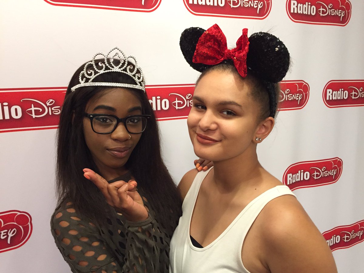 radiodisney's tweet photo. Check out @allicatttx hanging out with @misslelabrown during #ReallyGoodTime tonight! https://t.co/oJxSD9Gg3h