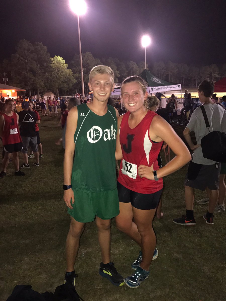 AllisonIngraham's tweet photo. Pull yourself together!!!! #lastfirstmeet https://t.co/cvund0USW7