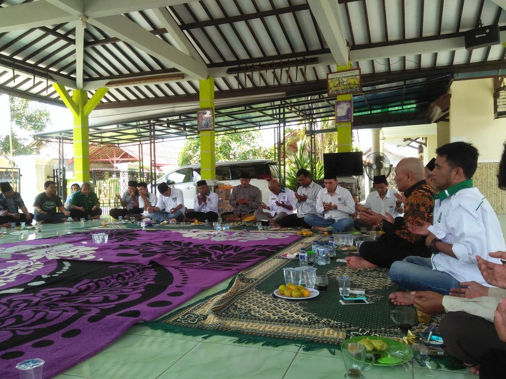 fpkbkarawang's tweet photo. 4. Siap menghadapi Pemilu 2019. @PkbKarawang @DPP_PKB @dpwpkbjabar @KangSyaifulHuda @KangJimmyCSR https://t.co/O0u4AuOUxu
