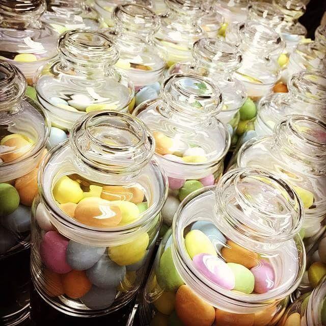 VilladelConte's tweet photo. Coated with a delicate candy shell in soft pastel hues, get your jars of Ovicini treats in our shops.
#villadelconte #chocolate #ovicini https://t.co/ep3RAyNIjG