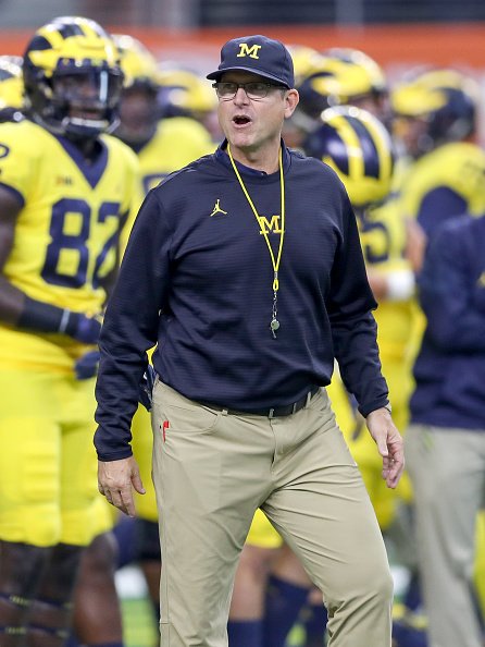 ESPNInsights's tweet photo. Michigan ended the nation’s longest active season-opening win streak by beating Florida. Gators had won 27 consecutive season-opening games https://t.co/vx4ZfeZEnD