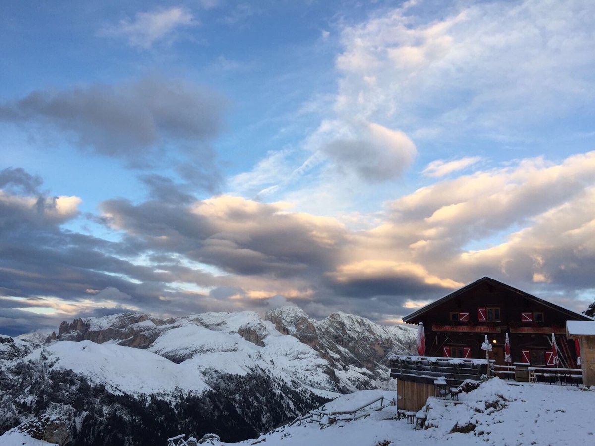 Ass Rifugi Trentino Twitterissa Buonadomenica Buongiorno Dalla Valdifassa E Visittrentino Dolomitesunesco Con La Prima Neve Meteo 3settembre Direttameteo Dolomiti T Co 2tdfwgpoag