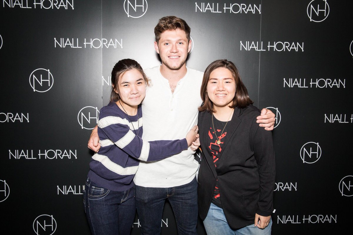 NiallTourNews's tweet photo. #FlickerSessionLondon meet and greet 9 https://t.co/gn2MyMiR1J