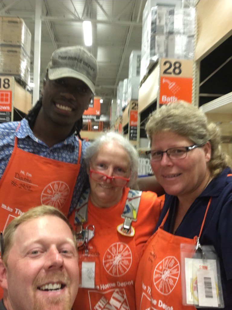 Tenney1R's tweet image. Another squad from D93!!!
@KristiW0704 @LayneThome #HelpforHouston