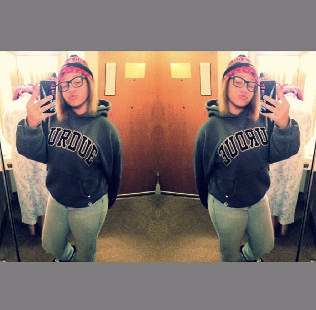 KeiPoole's tweet photo. I had to hit my girl with these throwbacks so she can't forget where she came from. Issa 1️⃣8️⃣th 🎉🎉🎉 hmu for party details @WhiteGirlBoooty https://t.co/UhobDaCvJh