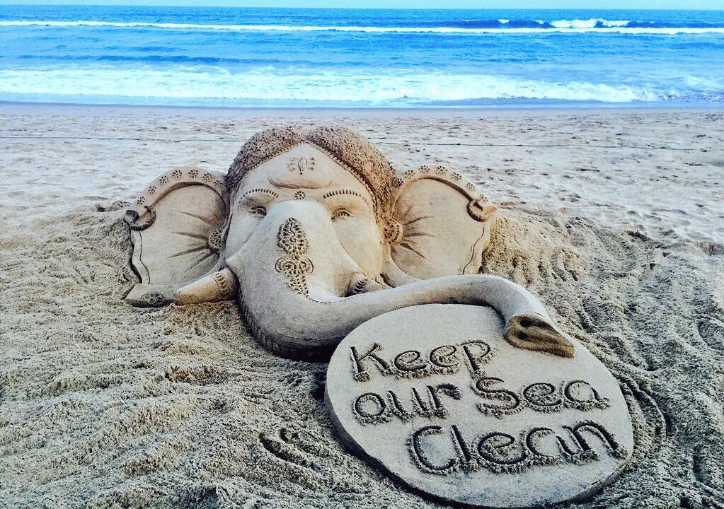 An humble message to all to Keep Our Sea Clean through this Lord #Ganesh idol.
One of SandArts at Puri beach. #CleanSeas