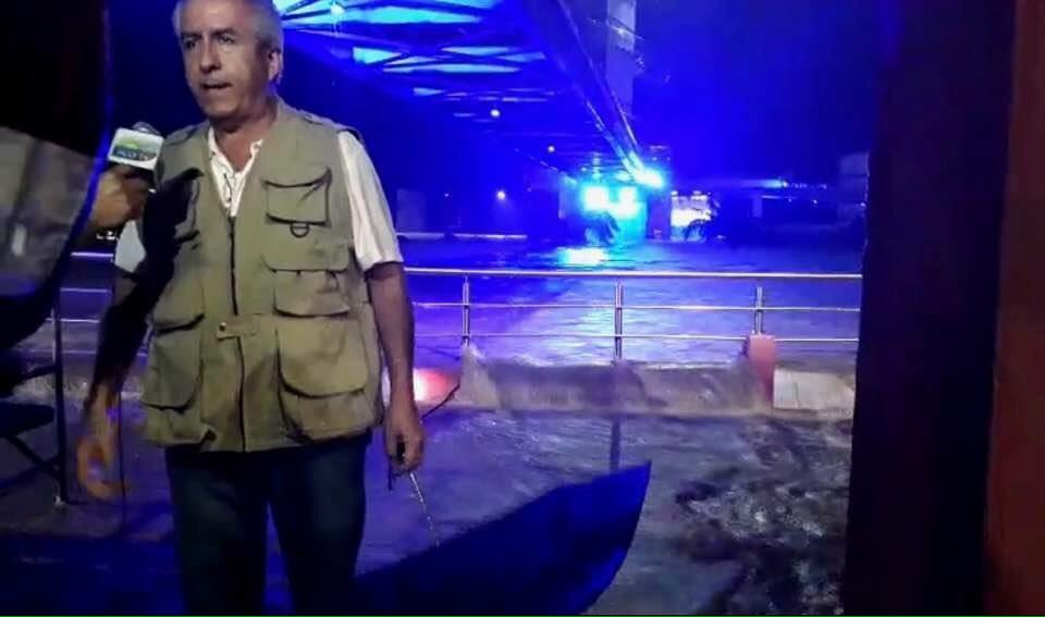 GoberNapo's tweet photo. Para precautelar la #SeguridadCiudadana, durante inundación se coordina acciones con organismos de primera respuesta y Ministerios de #Napo https://t.co/RNiuu0ue7m