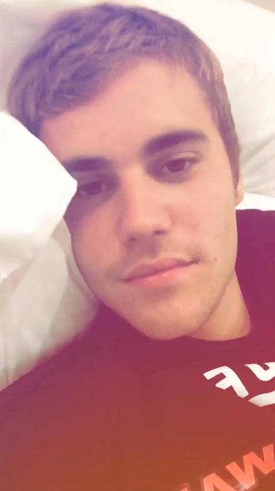 Justininburnu6's tweet photo. masum bebeğim benim #KCAColombia #JustinBieber https://t.co/p0uZ4Zt7pT