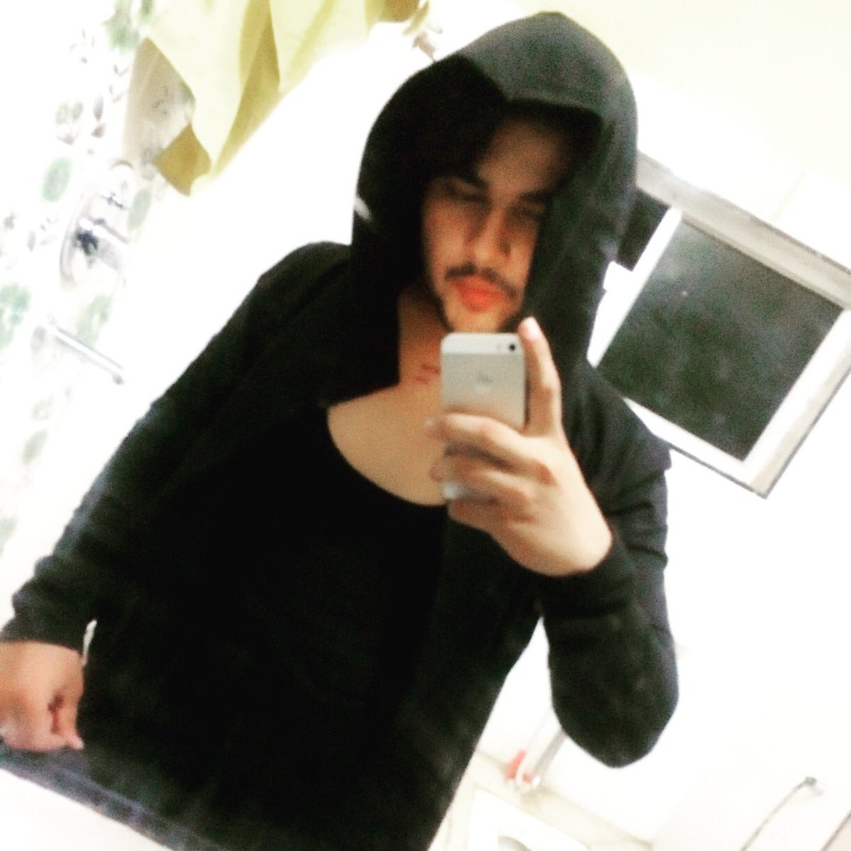 001_Rahil's tweet image. 