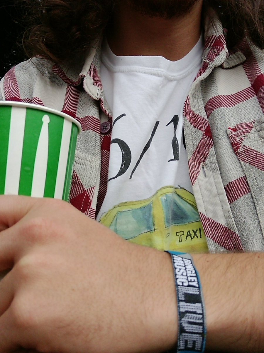 WPlachcinski's tweet photo. Repping @doddleoddle at Bingley Music Live https://t.co/MdJvghDjEs