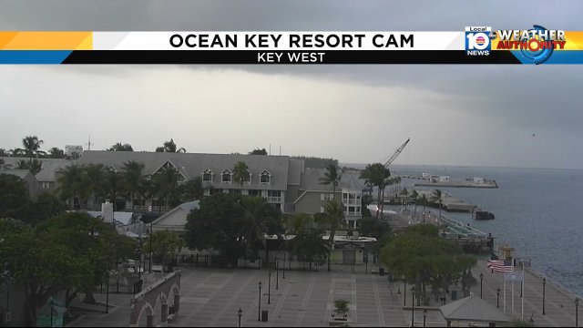 Good morning #KeyWest, Gusty showers and storms moving through right now.#Sundaymorning #Flwx https://t.co/6WkR7sn3Qm