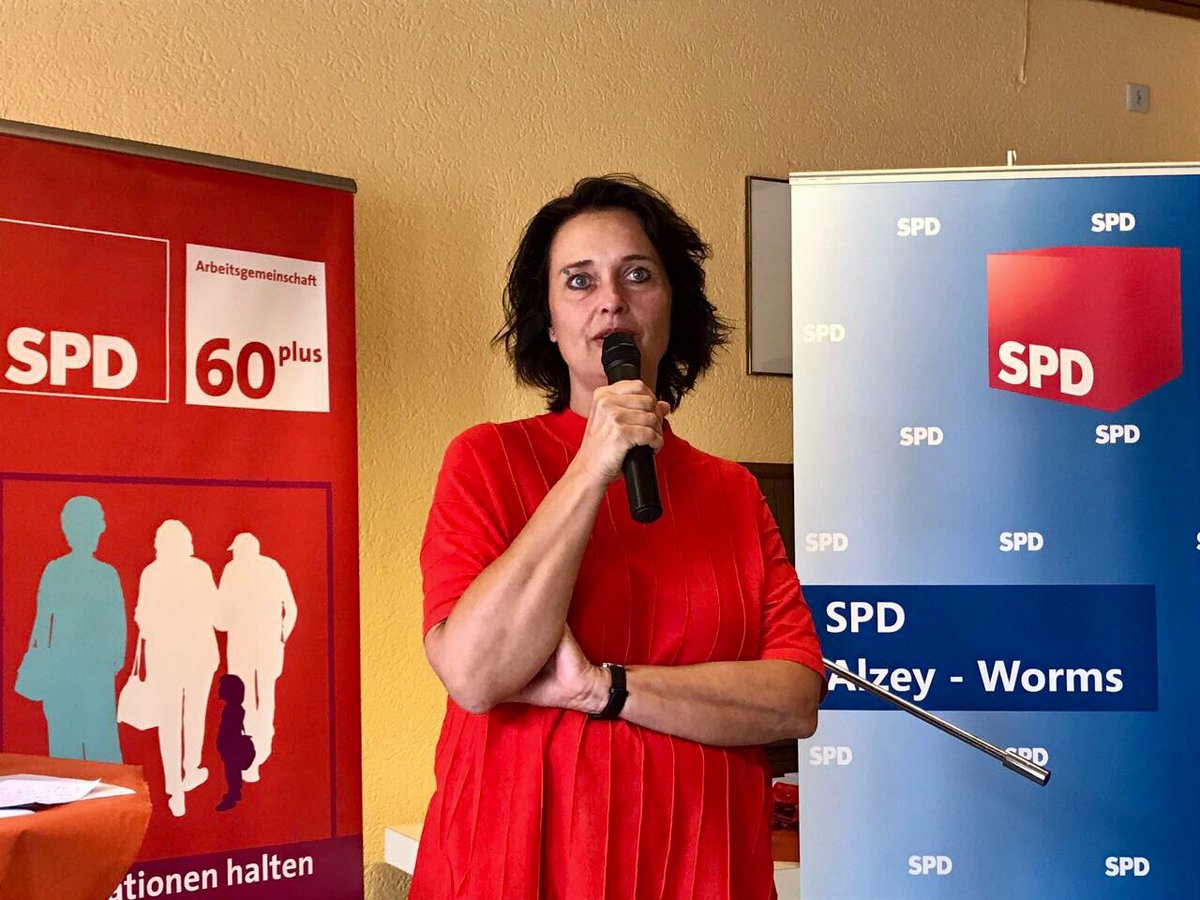 Jahresempfang der SPD im Altrhein mit würdevoller Mitgliederehrung für verdiente Genossen. <a href="/MarcusHeld_SPD/">Marcus Held, MdB</a> Gastredner zur #Bundestagswahl.