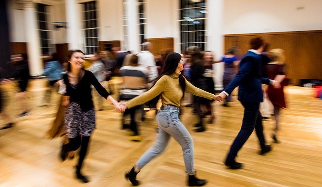 KCLalumni's tweet photo. Priority bookings are open for the @kingsartshums festival, World Service! Learn more and book now https://t.co/wy8ihg6QJD #AHFest https://t.co/ewuR3pcqdm