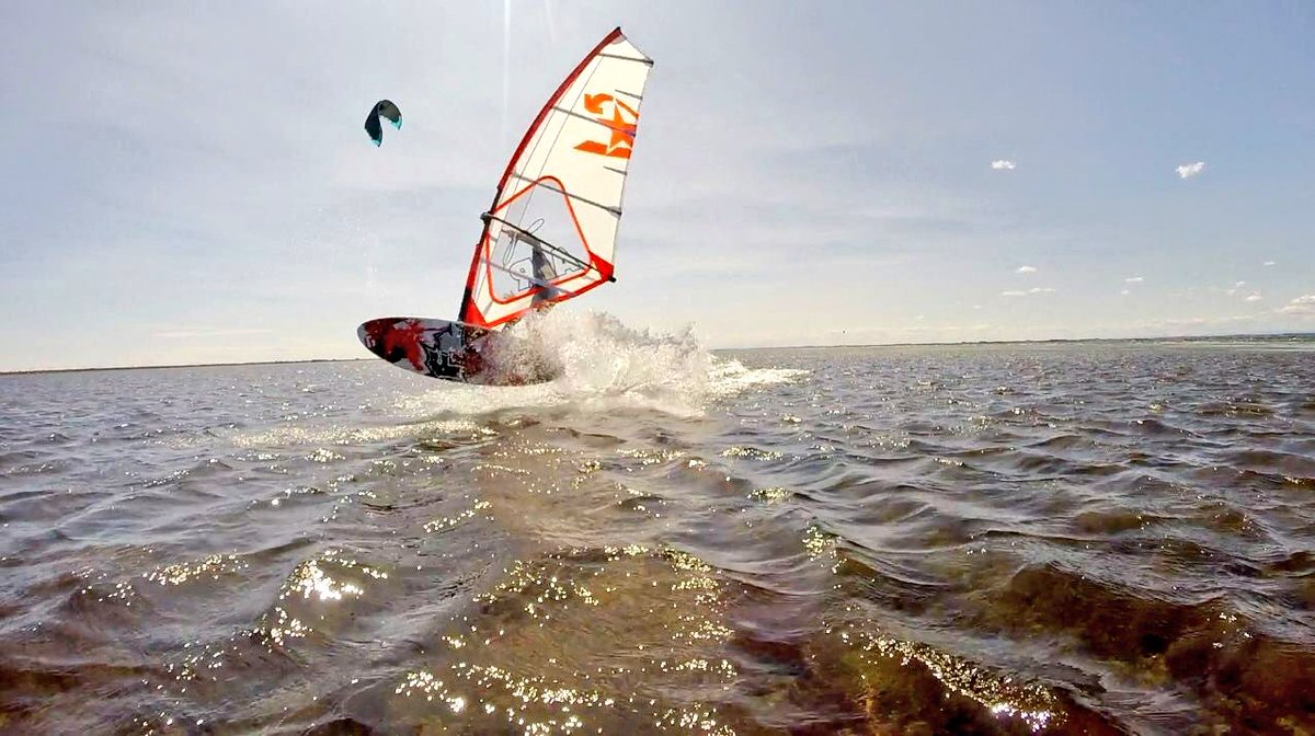 JonathanMourgu4's tweet photo. Super session ce week-end @Enemii_France @Sailloft_France @F2_Windsurfing @sete @MauiUltraFinsFr @JeewinCosmetics #sete #Windsurf #freestyle https://t.co/9IZZCZG4Gp