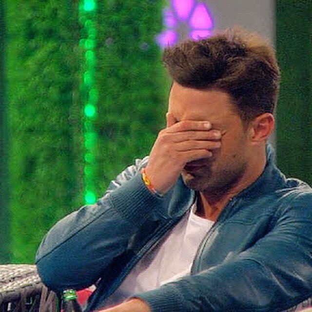 RicciGuarnaccio's tweet photo. How I'm feeling after the weekend #hungover #ill #fucked 😩🤦🏽‍♂️ https://t.co/ZSGv69b6bM