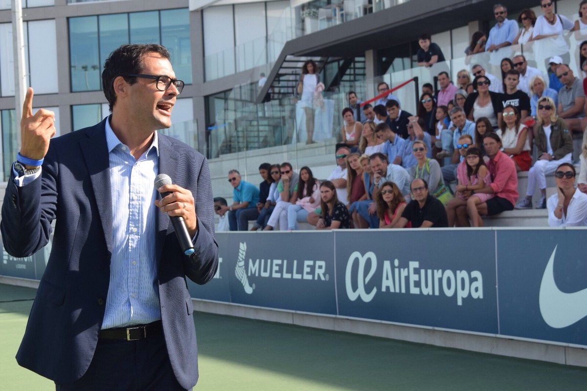 rnadalacademy's tweet image. Today we celebrate the #AnnualProgram inauguration at #RafaNadalAcademybyMovistar. Our director coaches &amp;amp; all the staff welcome our students