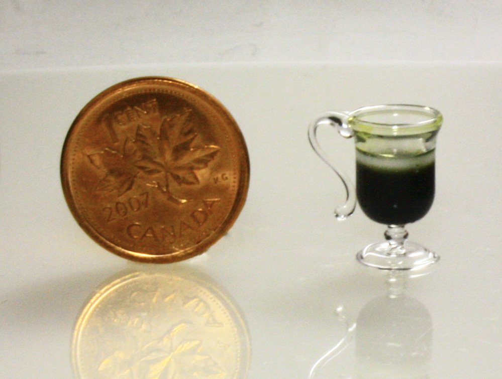 SmallScaleMinis's tweet image. Back in stock!  Coffee glasses from Small Scale Showcase! ow.ly/5QNX30eSjiQ #dollhouse #miniature #dollhouseminiatures #miniaturize