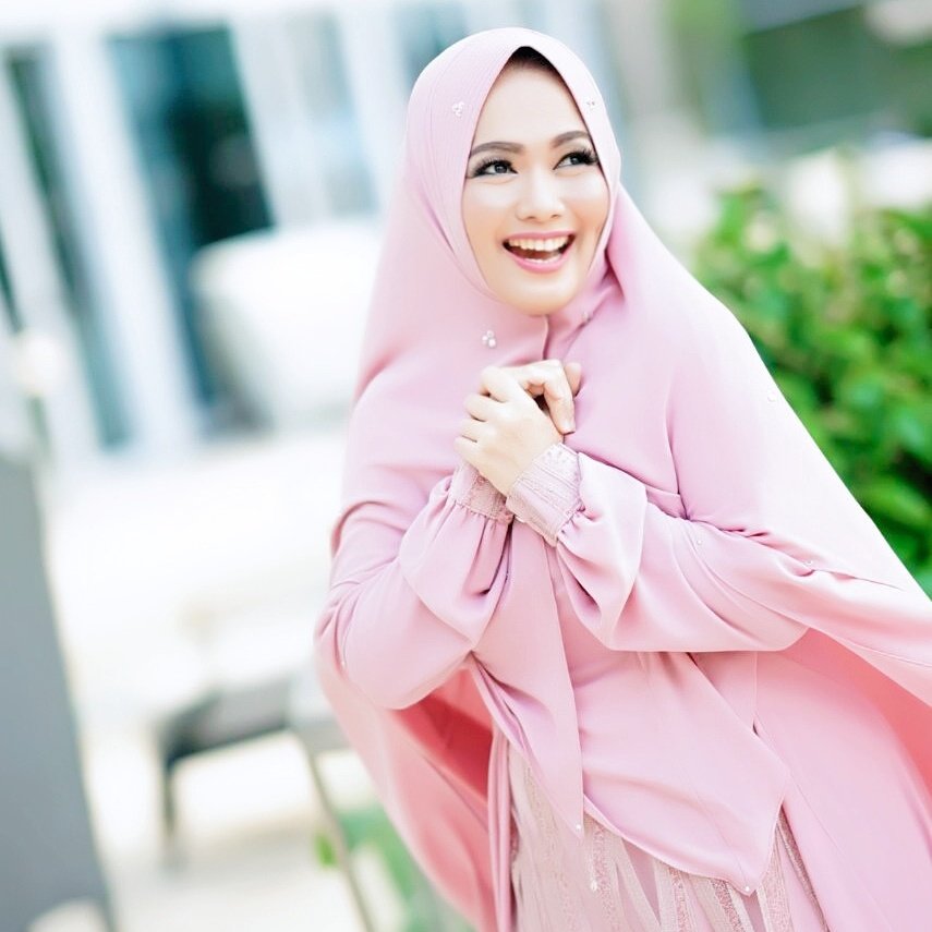 deamirella's tweet photo. #NewProfilePic https://t.co/KlLPuHiQA8